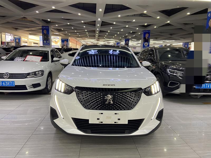 Peugeot 2008, 2023 — фото 2 из 12