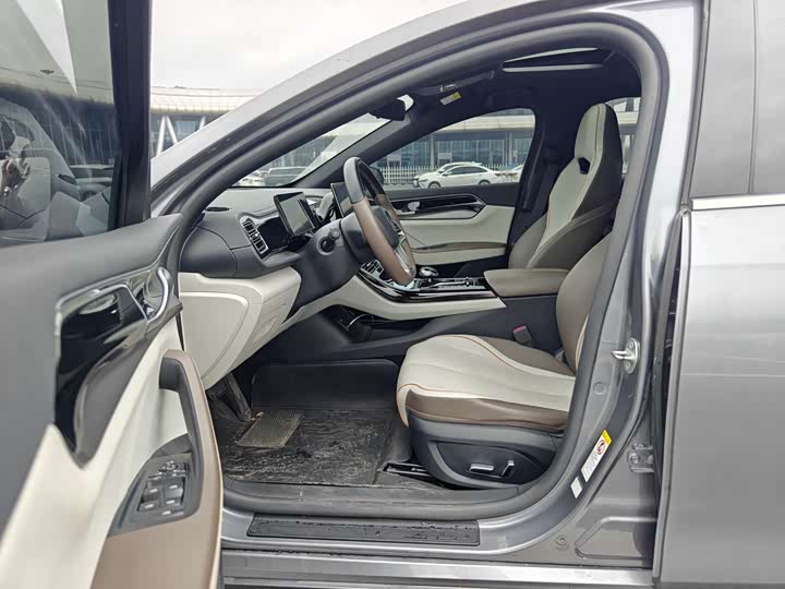 BYD Qin Plus, 2023 — фото 9 из 9