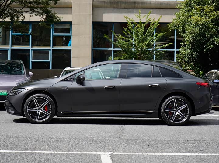 Mercedes-Benz EQE AMG, 2024 — фото 3 из 9