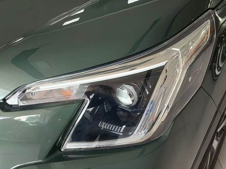 Subaru Forester, 2022 — фото 3 из 9