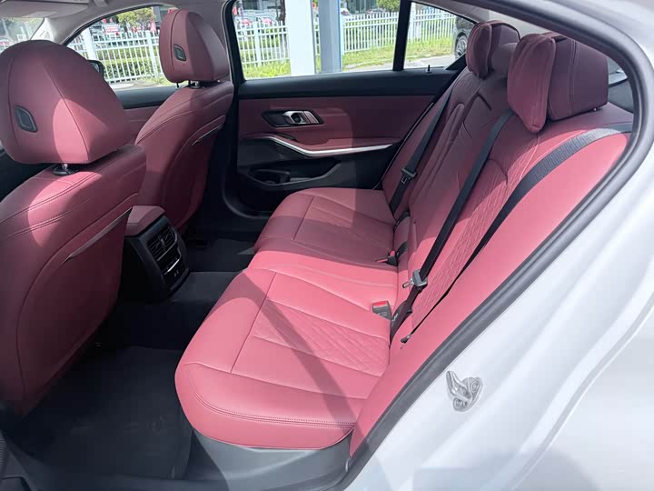 BMW i3, 2026 — фото 4 из 9