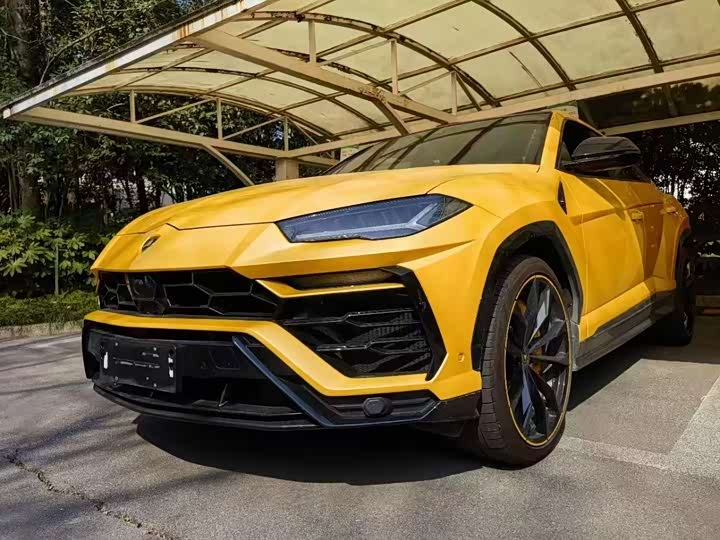 Lamborghini Urus, 2022 — купить в Брянске под ключ