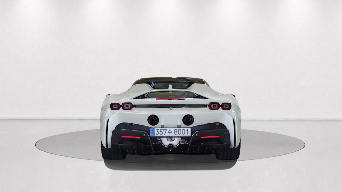 Ferrari SF90, 2023 — фото 7 из 12