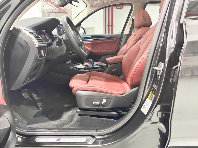 BMW iX3, 2022 — фото 11 из 12