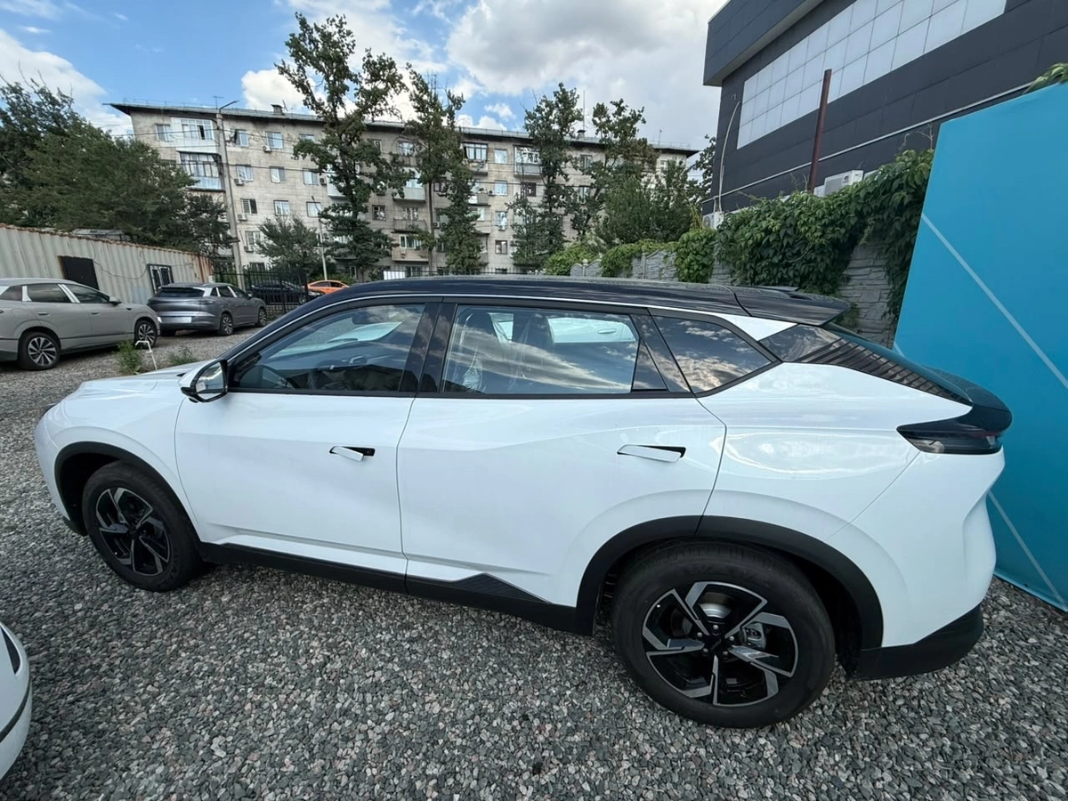 Dongfeng Aeolus L7, 2024 — фото 7 из 12