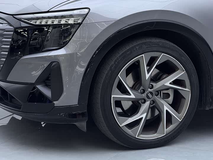 Audi Q5 e-tron, 2022 — фото 5 из 9