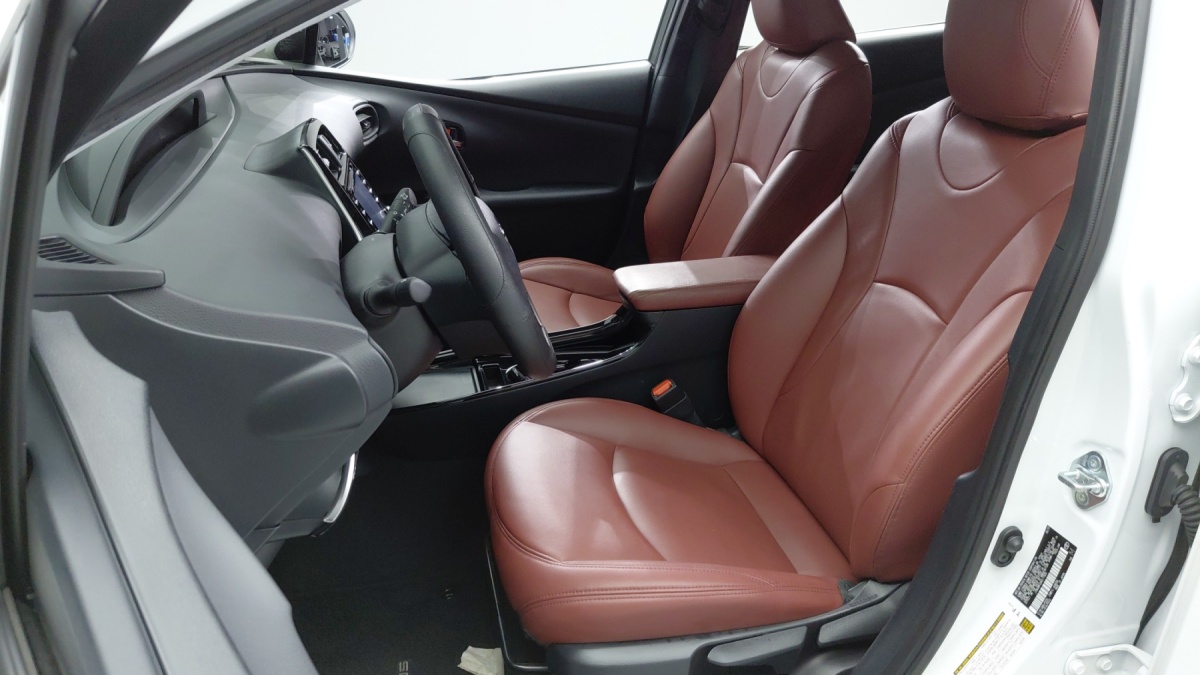 Toyota Prius, 2022 — купить в Белгороде под ключ