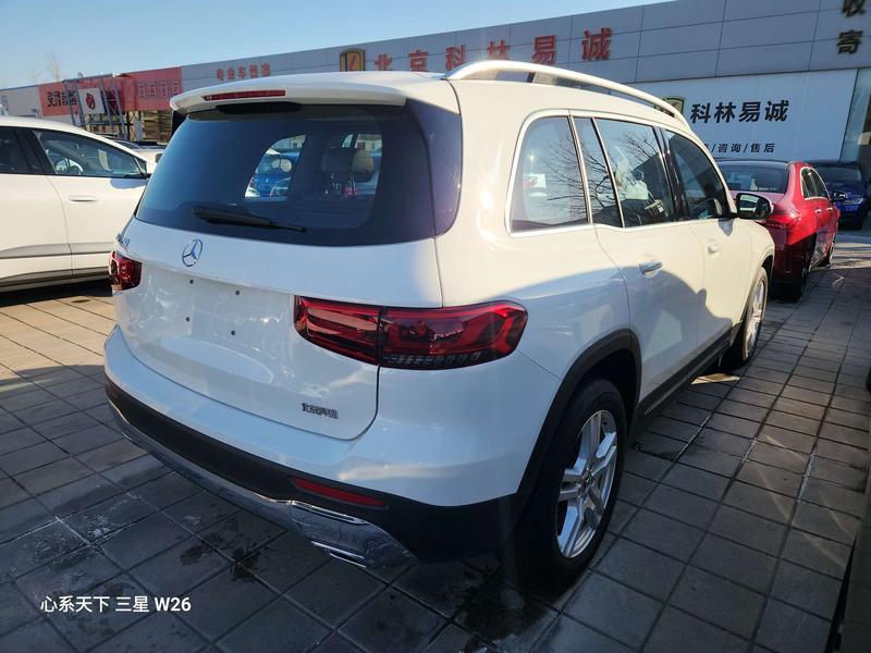 Mercedes-Benz GLB-Class, 2023 — фото 4 из 9