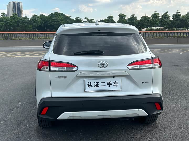 Toyota Corolla Cross, 2024 — фото 6 из 9