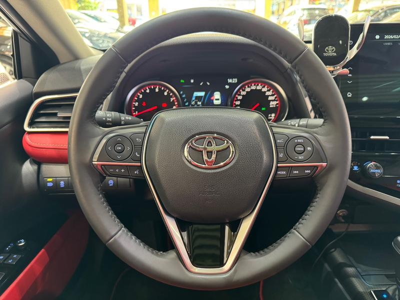 Toyota Camry, 2021 — фото 8 из 12