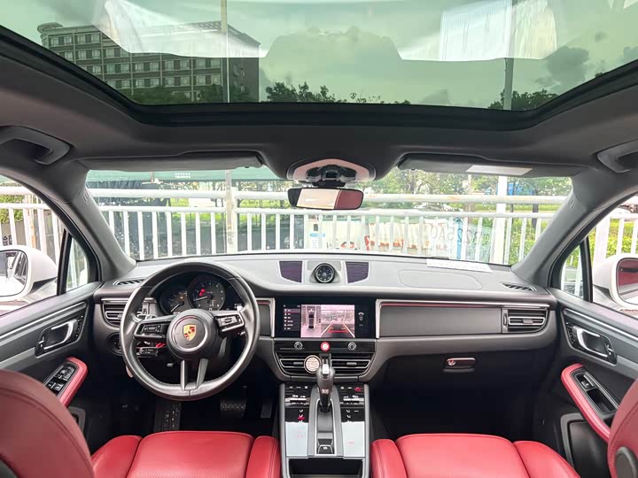 Porsche Macan, 2022 — фото 6 из 9
