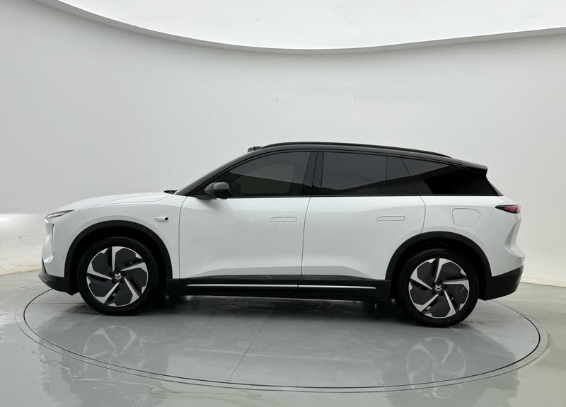 Nio ES6, 2023 — фото 3 из 12