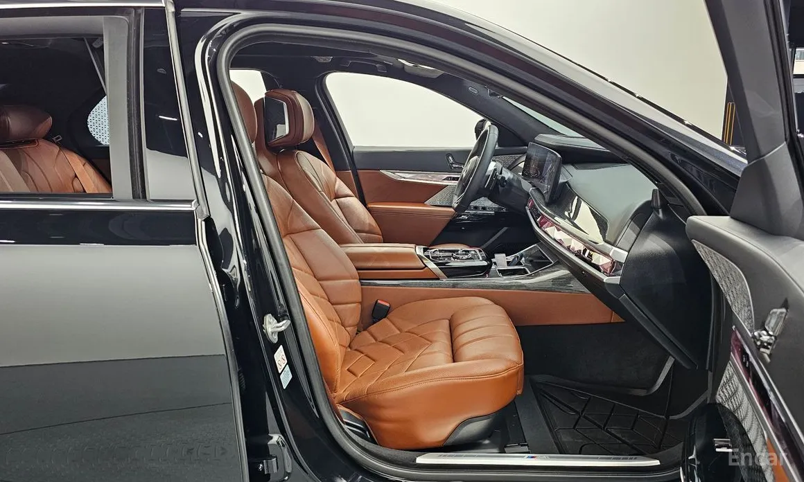 BMW 7 Series, 2023 — фото 10 из 12