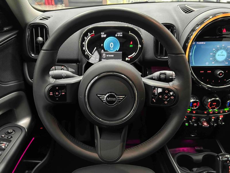 Mini Countryman, 2024 — фото 12 из 12