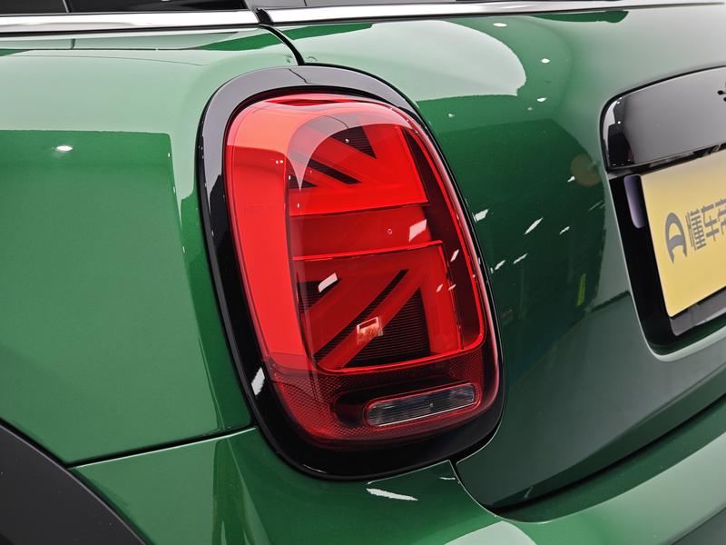 Mini Mini JCW, 2023 — фото 10 из 12
