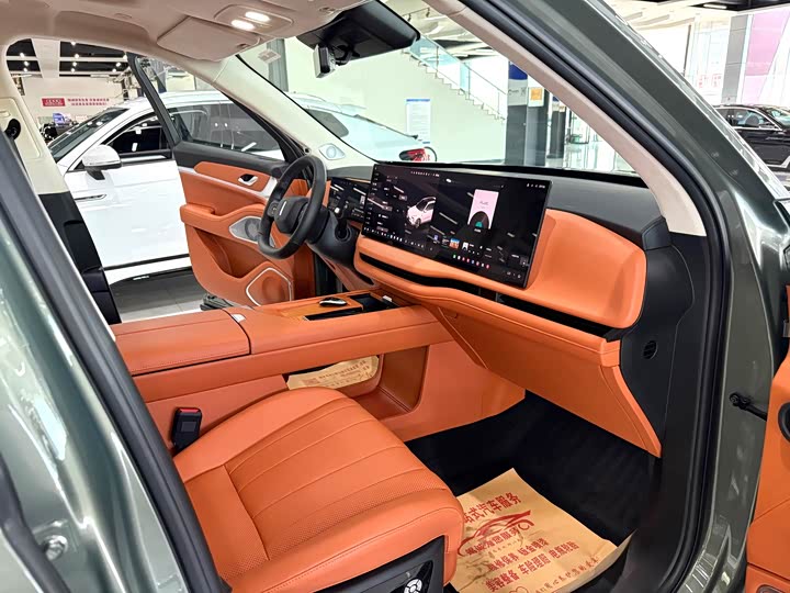 Wey Lanshan, 2024 — фото 5 из 9