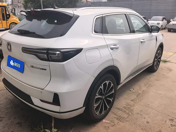 Changan CS55 Plus Hybrid, 2026 — фото 3 из 9