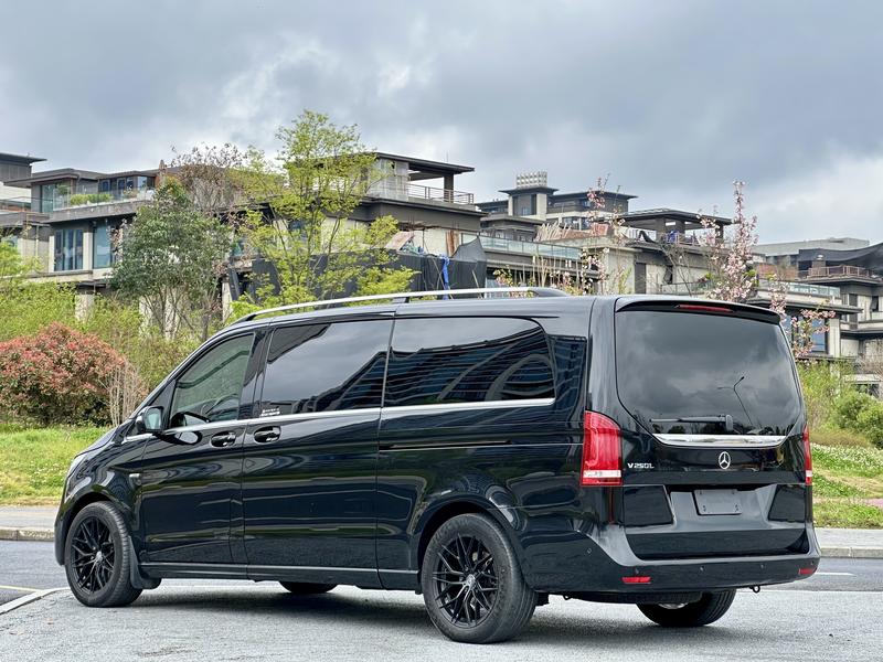 Mercedes-Benz V-Class, 2021 — фото 4 из 12