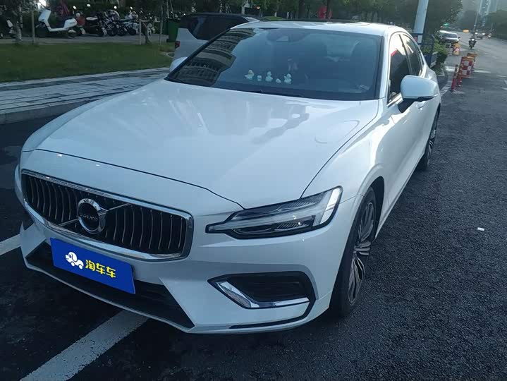 Volvo S60, 2021 — купить в Курске под ключ