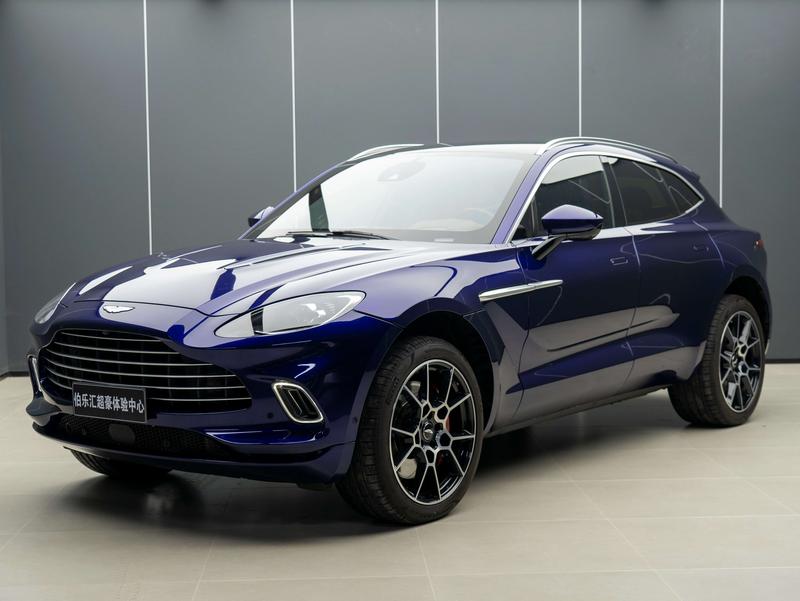 Aston Martin DBX, 2022 — купить в Саратове под ключ
