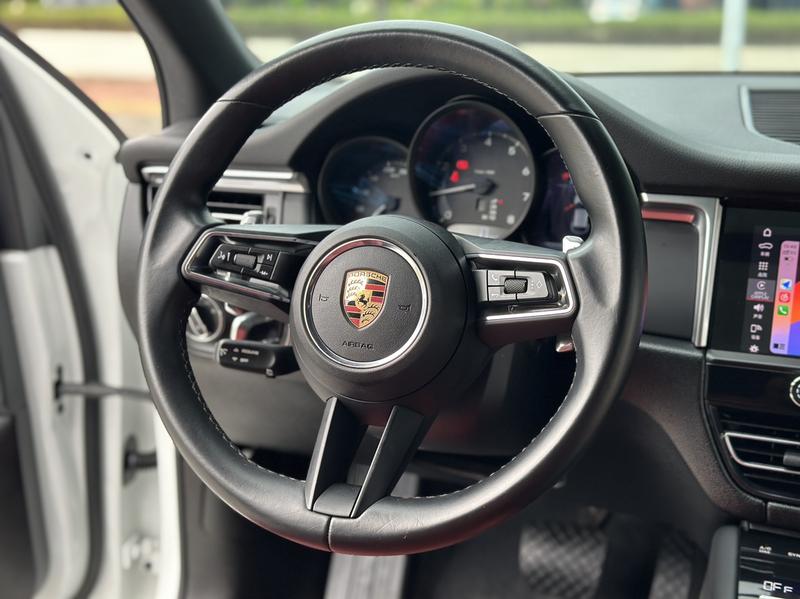 Porsche Macan, 2022 — фото 12 из 12