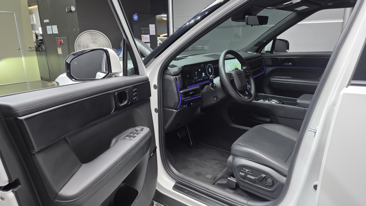 Hyundai Santa Fe, 2023 — фото 9 из 12