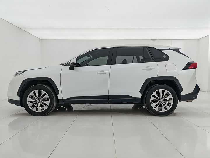 Toyota Wildlander, 2023 — фото 5 из 9