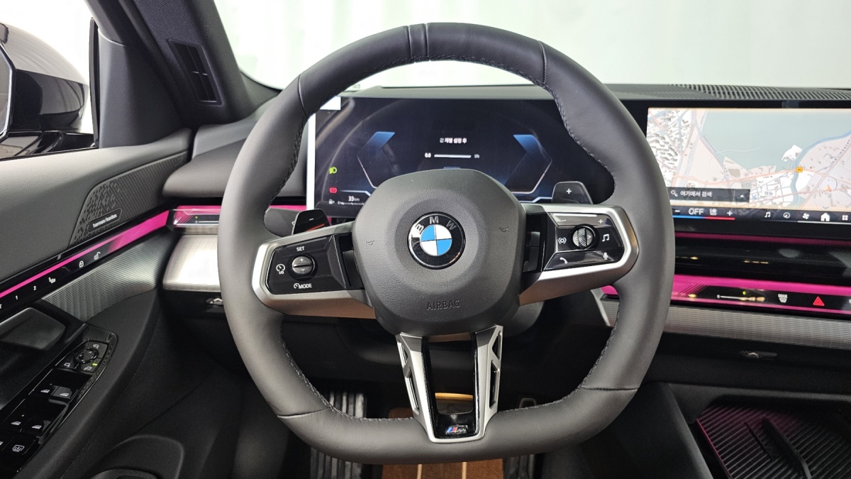 BMW 5 Series, 2025 — фото 12 из 12