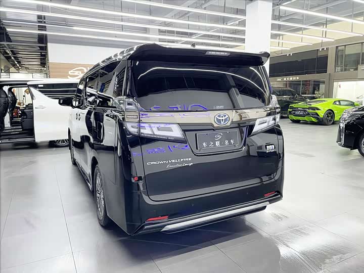Toyota Vellfire, 2022 — фото 4 из 9