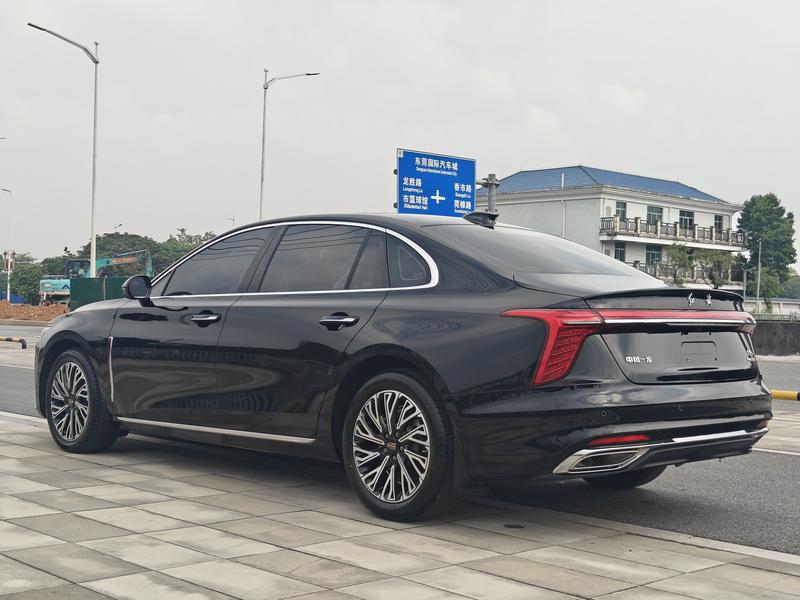 Hongqi H5, 2024 — фото 5 из 12