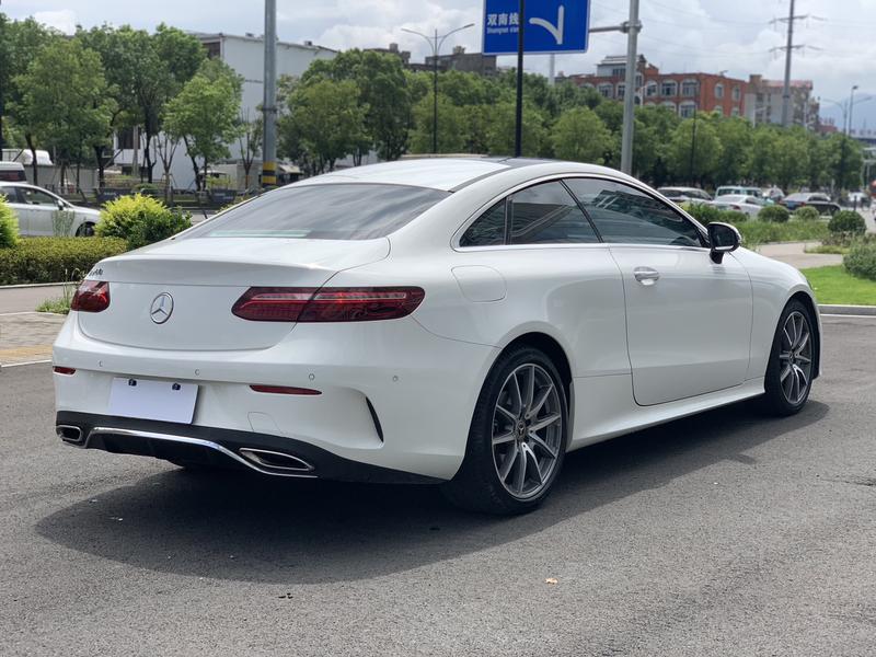 Mercedes-Benz E-Class, 2023 — фото 7 из 12
