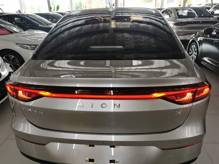GAC Aion S, 2024 — фото 6 из 9
