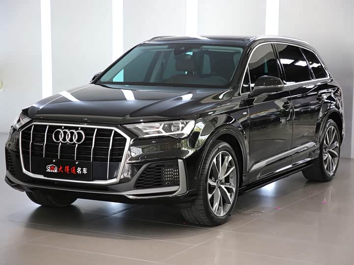 Audi Q7, 2022 — купить в Туле под ключ
