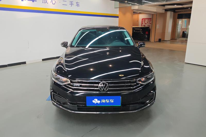 Volkswagen Magotan GTE Hybrid, 2022 — фото 2 из 12