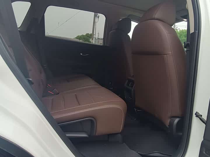 Honda CR-V, 2023 — фото 8 из 9