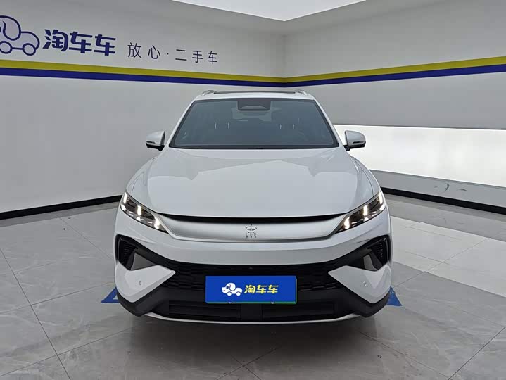 BYD Song Pro Hybrid, 2026 — фото 2 из 9