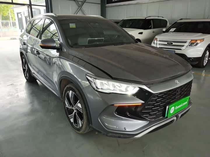 BYD Song Pro Hybrid, 2024 — фото 4 из 9