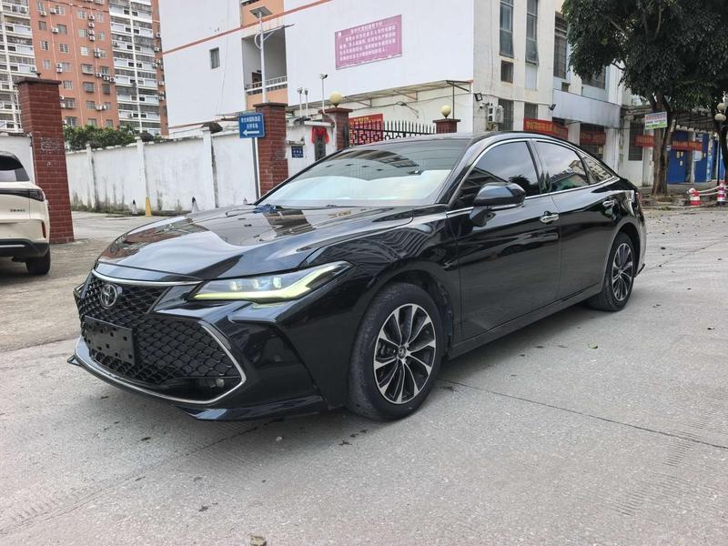 Toyota Avalon, 2023 — купить в Смоленске под ключ
