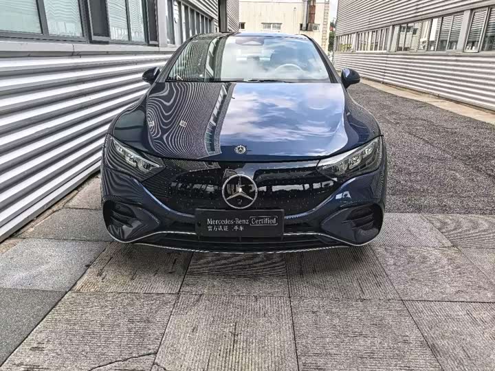 Mercedes-Benz EQE, 2025 — фото 2 из 9