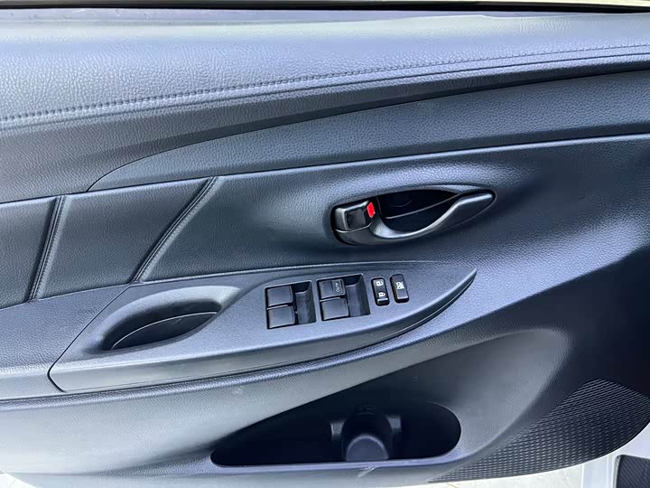 Toyota Vios, 2022 — фото 4 из 9