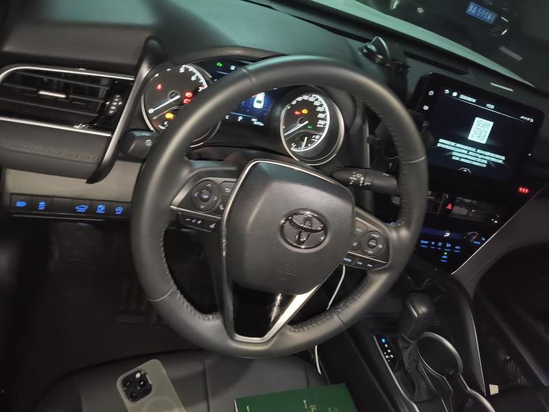 Toyota Camry, 2023 — фото 7 из 12