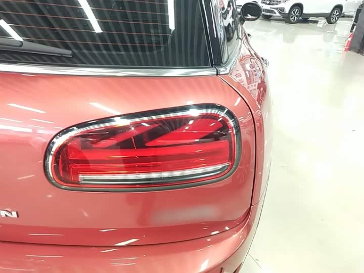Mini Clubman, 2023 — фото 8 из 9