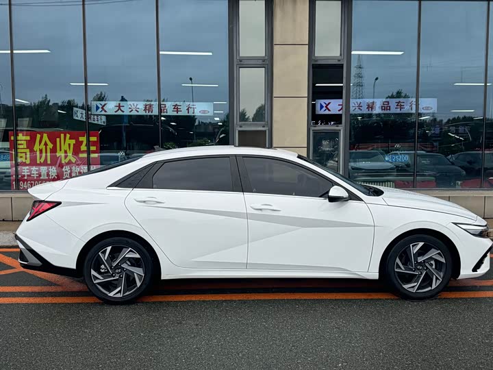 Hyundai Elantra N line, 2023 — фото 4 из 9