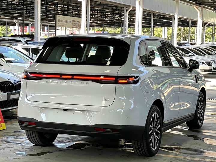 Leapmotor B10, 2024 — фото 7 из 7