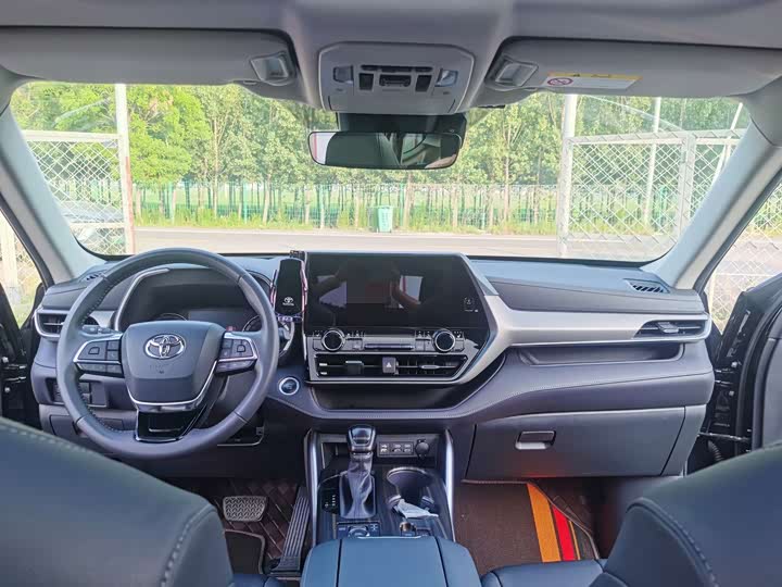 Toyota Highlander, 2024 — фото 7 из 9