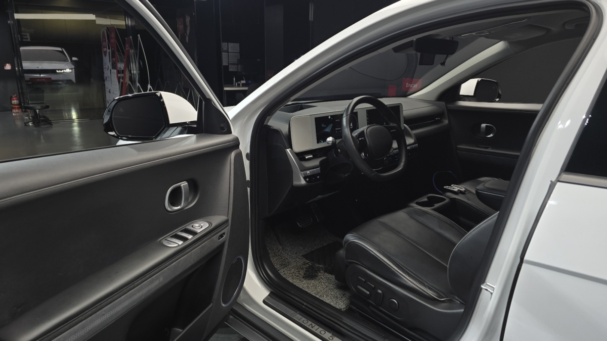 Hyundai Ioniq 5, 2021 — фото 10 из 12