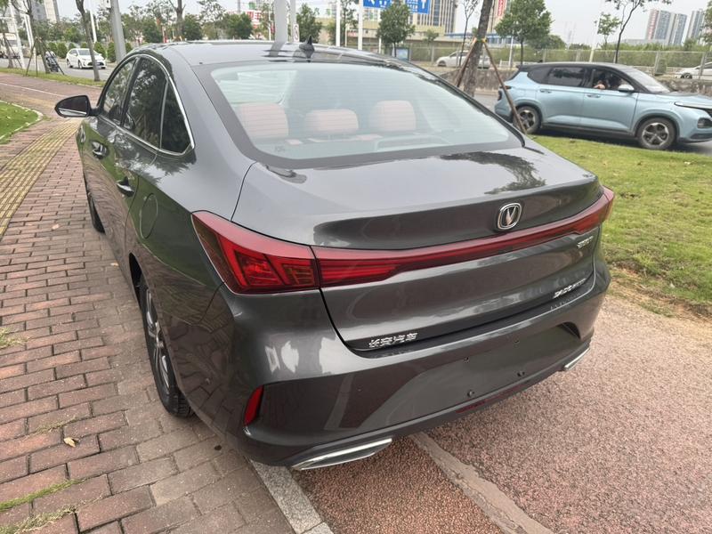 Changan Eado Plus, 2022 — фото 4 из 11