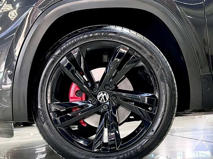 Volkswagen Teramont X, 2023 — фото 7 из 9