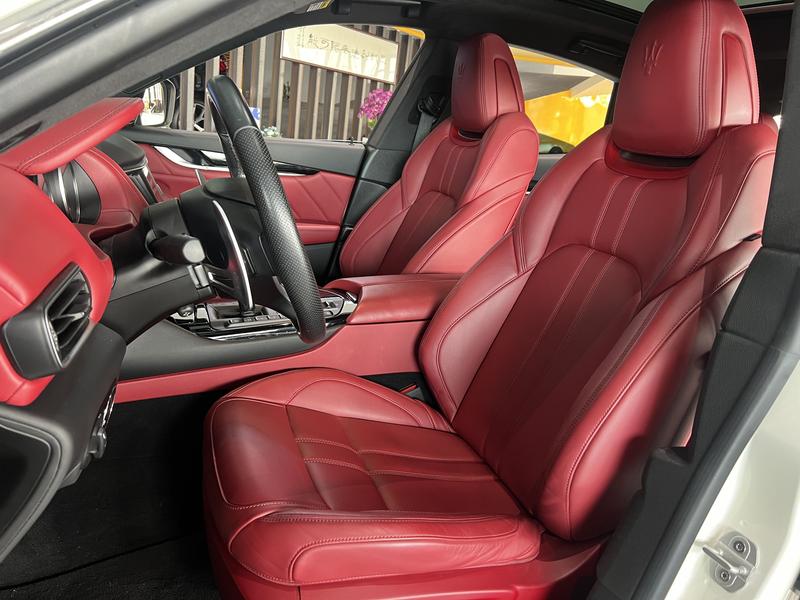 Maserati Levante, 2022 — фото 6 из 8