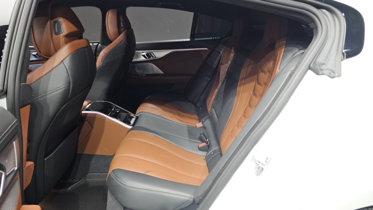 BMW 8 Series, 2023 — фото 11 из 12